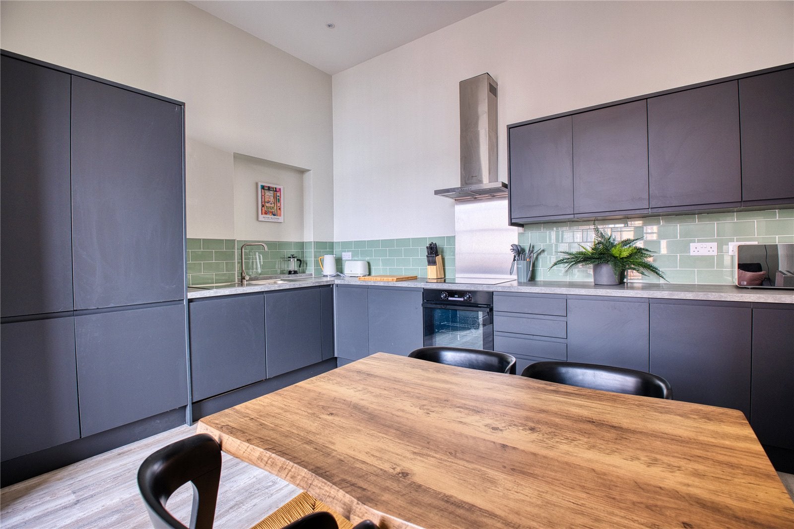 Flat Lansdown Place in Cheltenham
