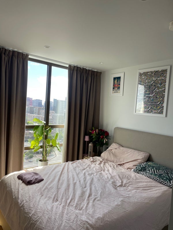 Room St Leonard's Road in Greater London