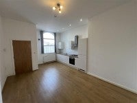 Flat Middle Hillgate in Stockport