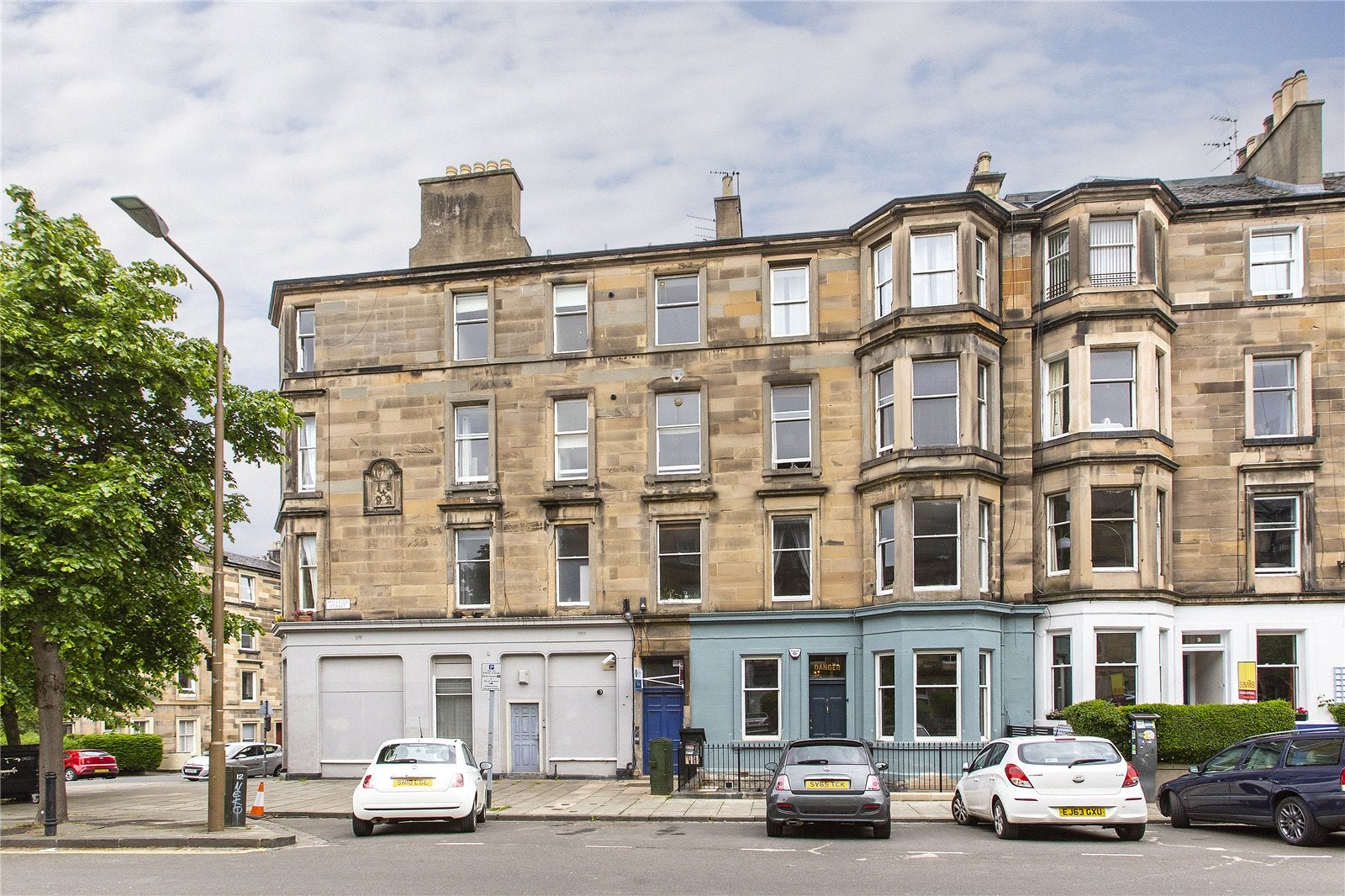 Flat Hillside Street in City of Edinburgh
