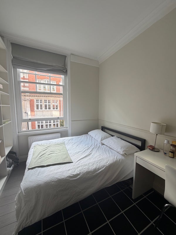 Flat Great Portland Street in City of Westminster