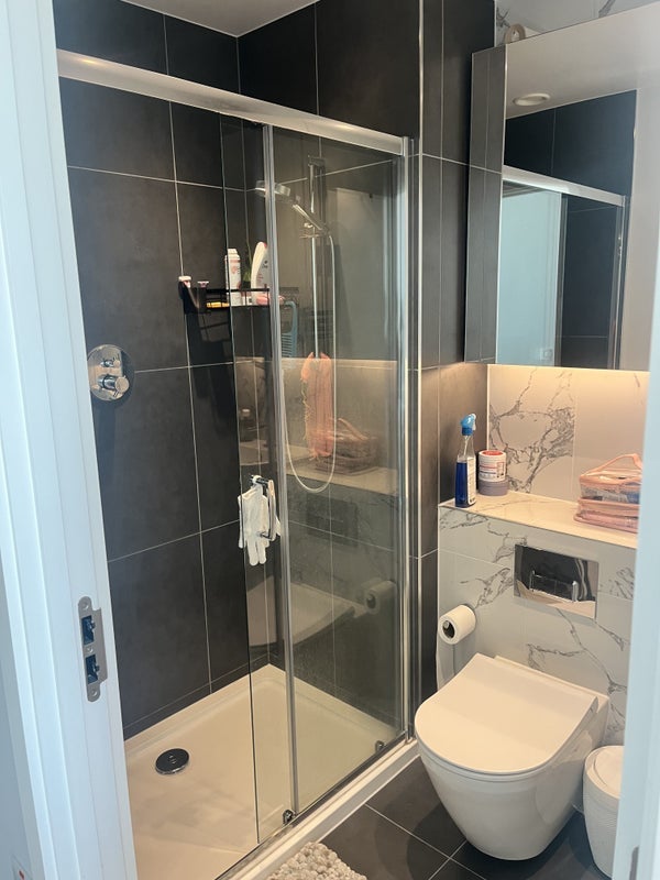 Room Henry Street in Greater London