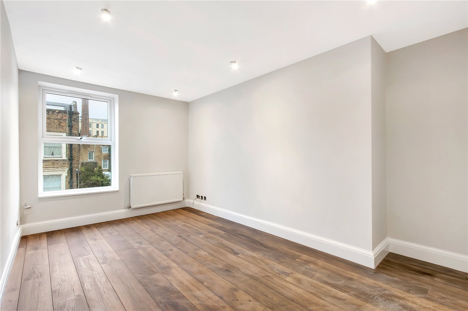 Flat Hercules Street in Greater London