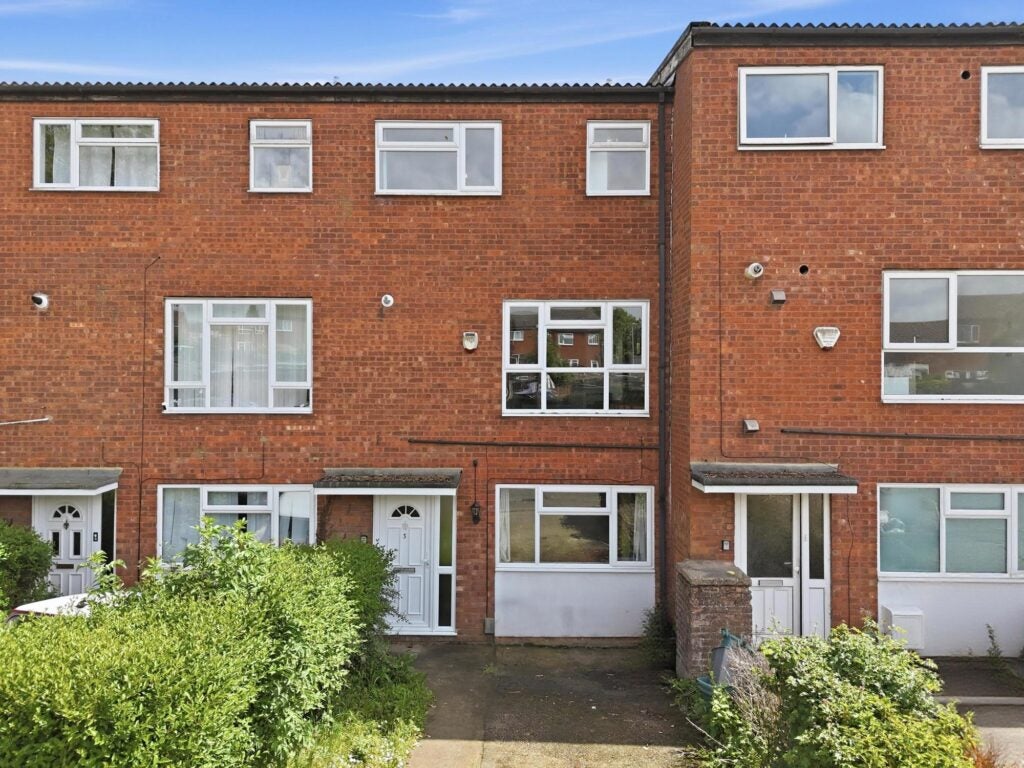 House Sullivan Close in Colchester