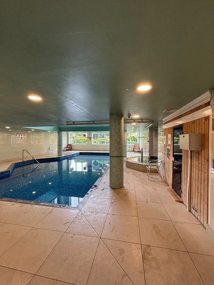 Flat St. Davids Square in Greater London