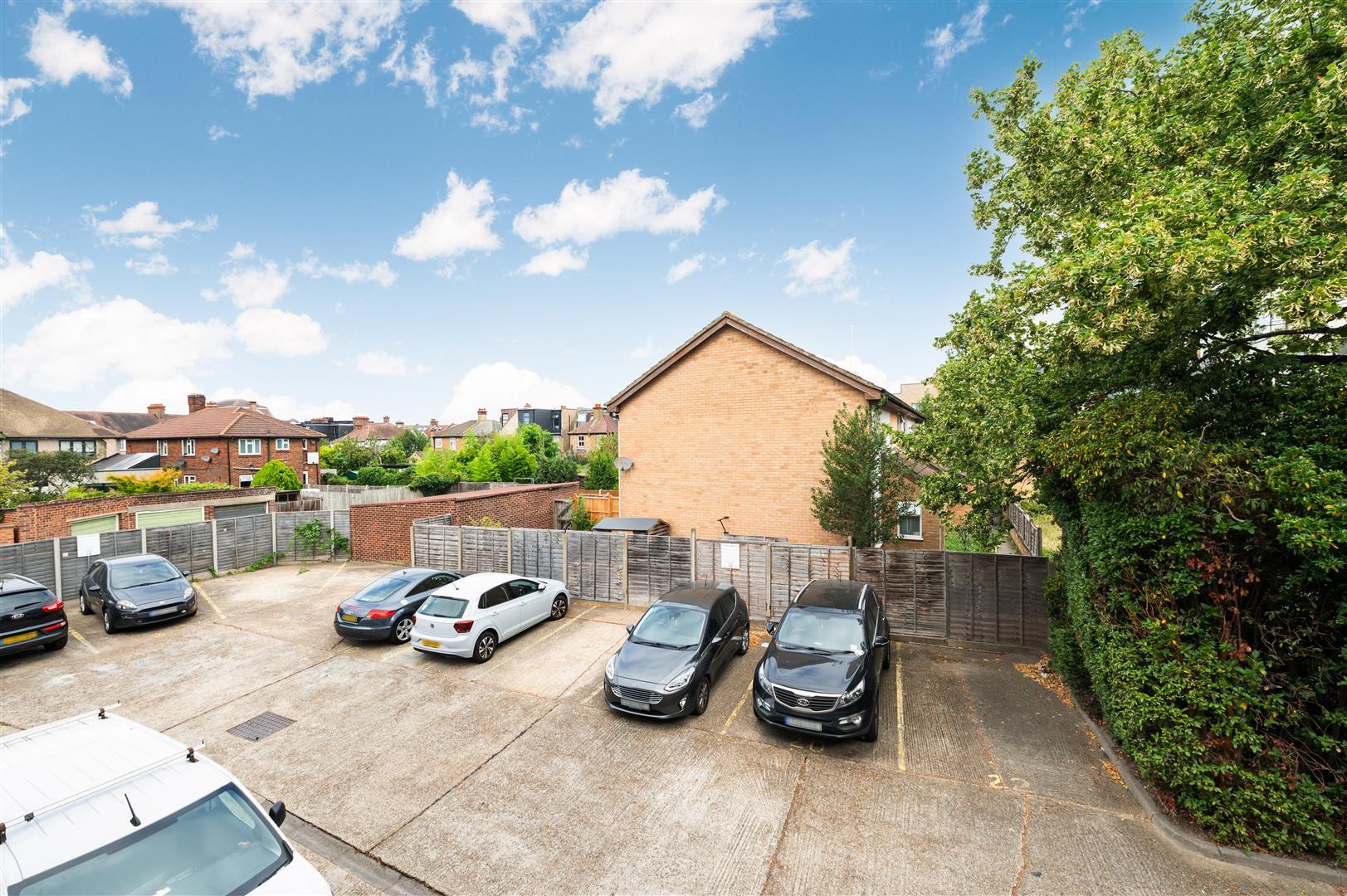 Flat Morden Road in Greater London