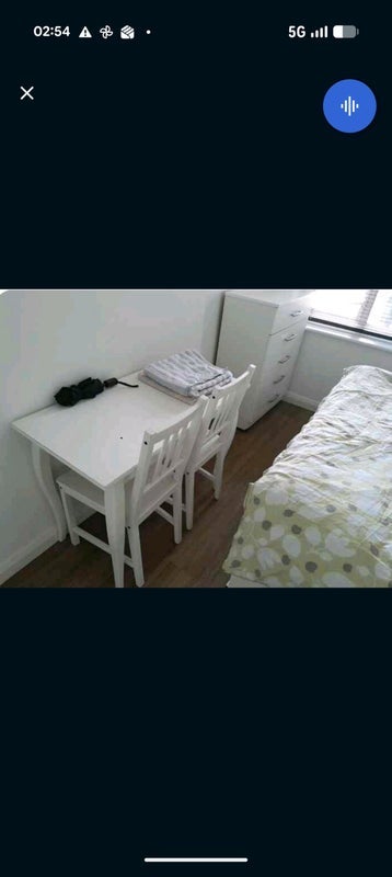 Room Gloucester Avenue in Greater London