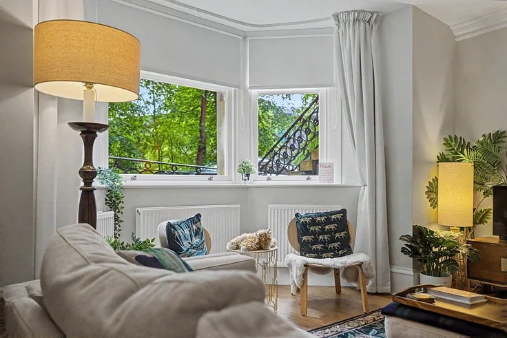 Flat Bowmont Gardens in Glasgow