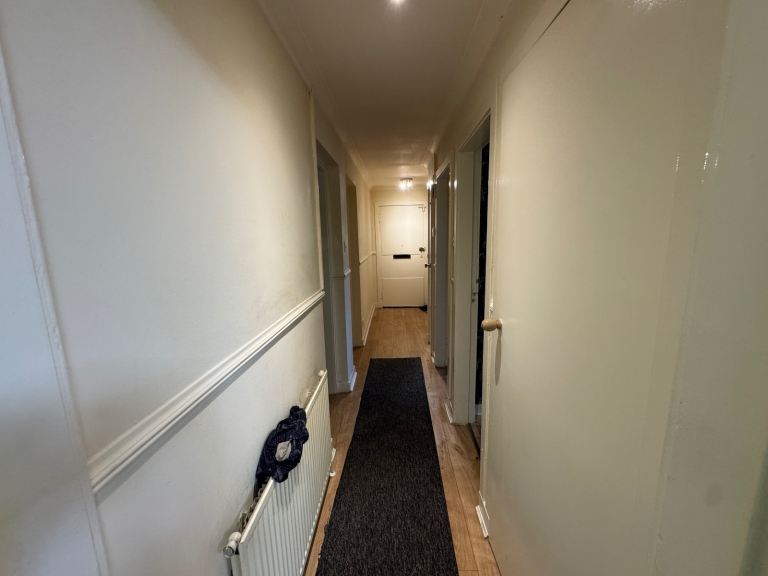 Flat Essendean Place in City of Edinburgh