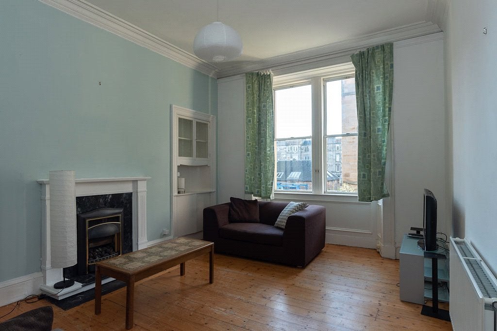 Flat Cathcart Place in City of Edinburgh