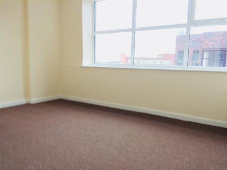 Flat King Street in Dudley