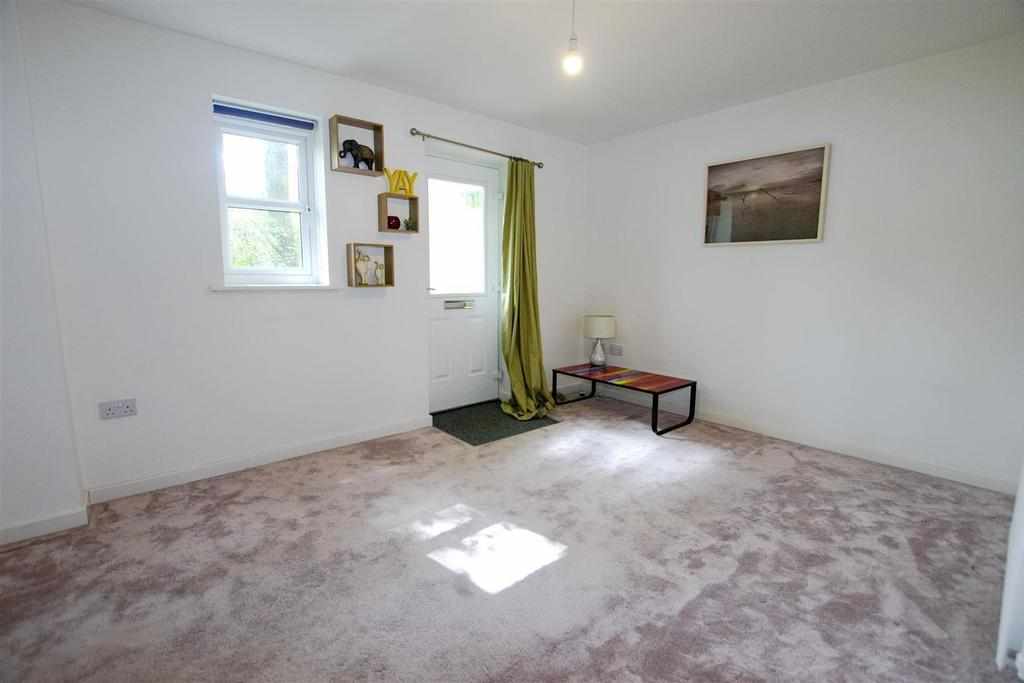 Flat Tanners Way in Birmingham