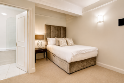 Flat Fulham Road in Greater London