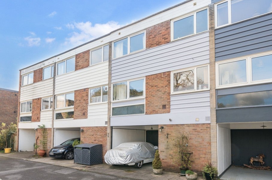 House Highpoint in Elmbridge