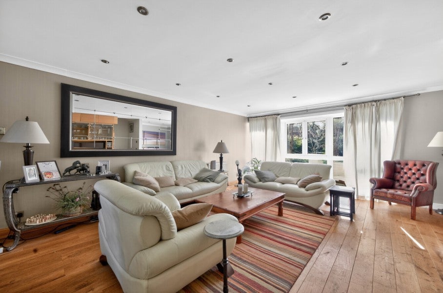 House Highpoint in Elmbridge
