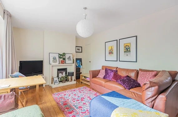 Flat Abbey Street in Greater London