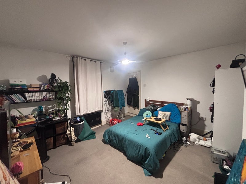 Room Idmiston Road in Greater London