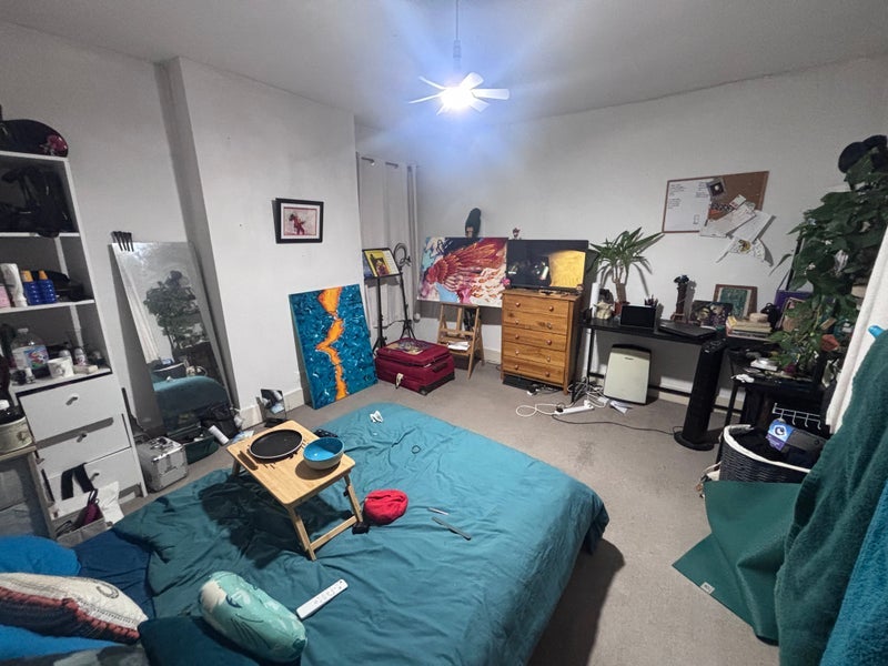 Room Idmiston Road in Greater London