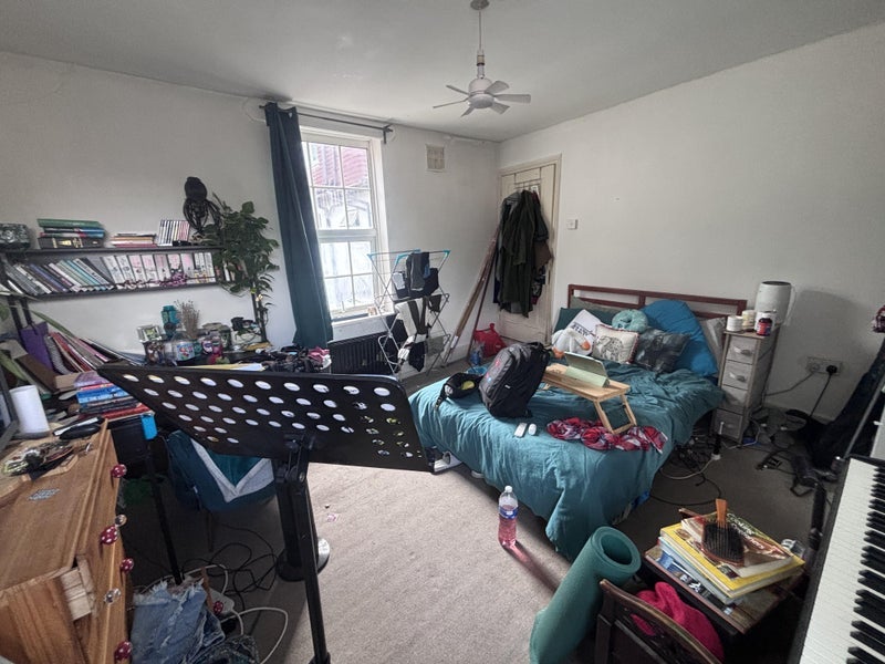 Room Idmiston Road in Greater London