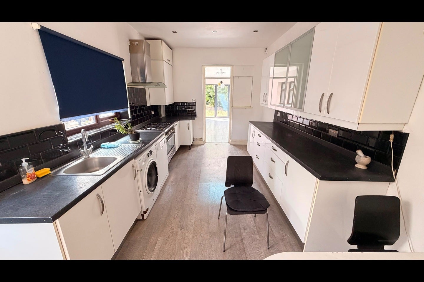 House Bath Road in Greater London