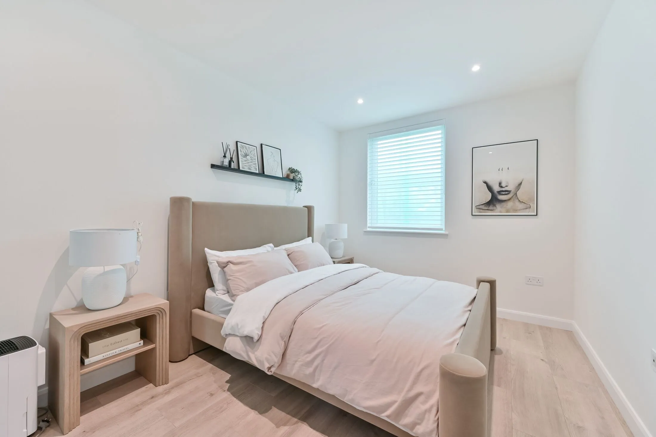 Flat Ravensbury Terrace in Greater London