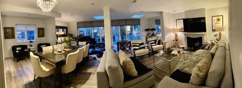 House Deansway in Greater London