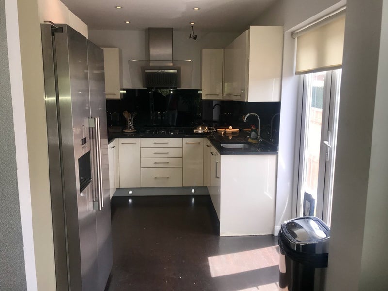 House Deansway in Greater London