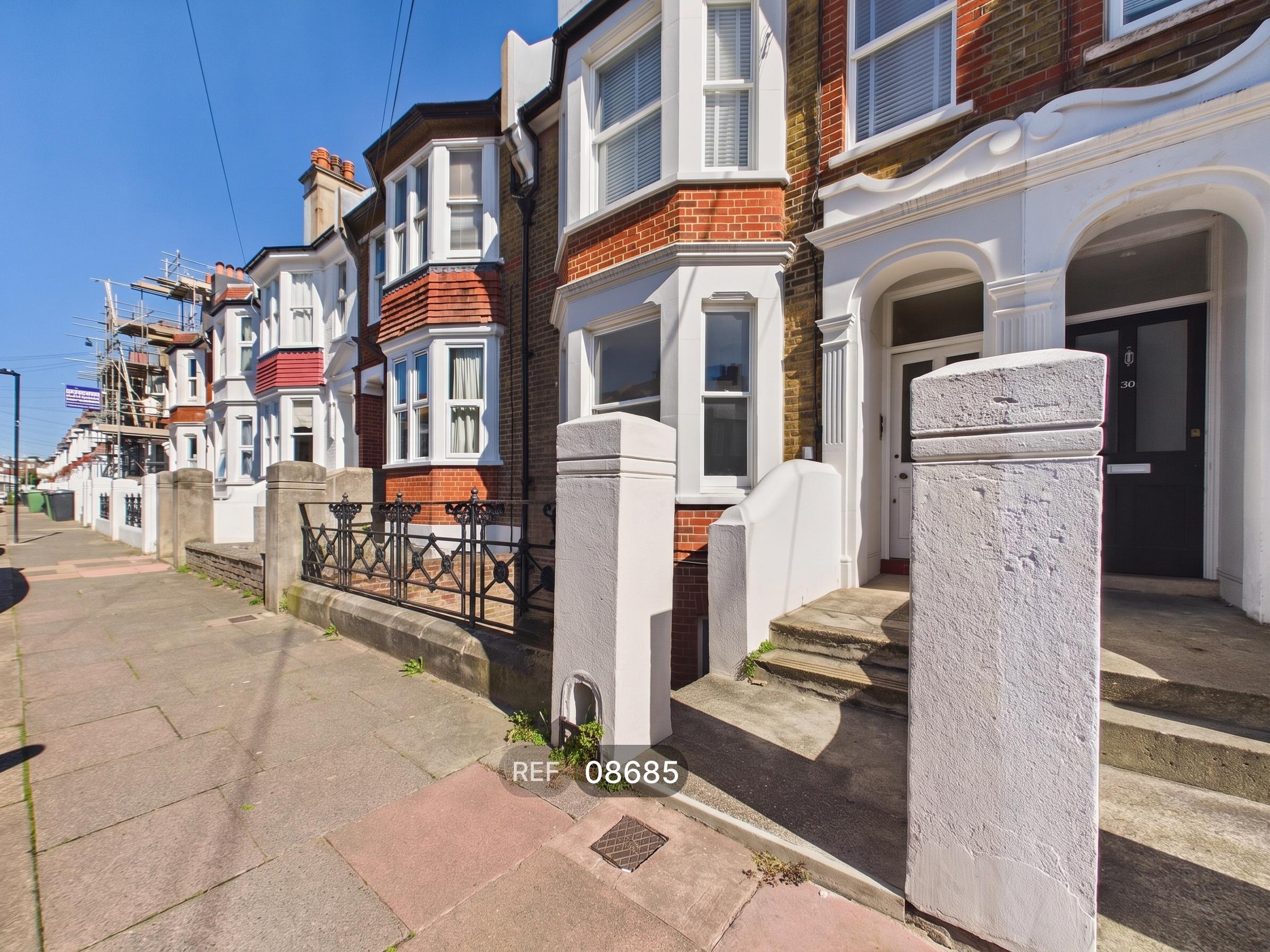 Flat Compton Road in Brighton