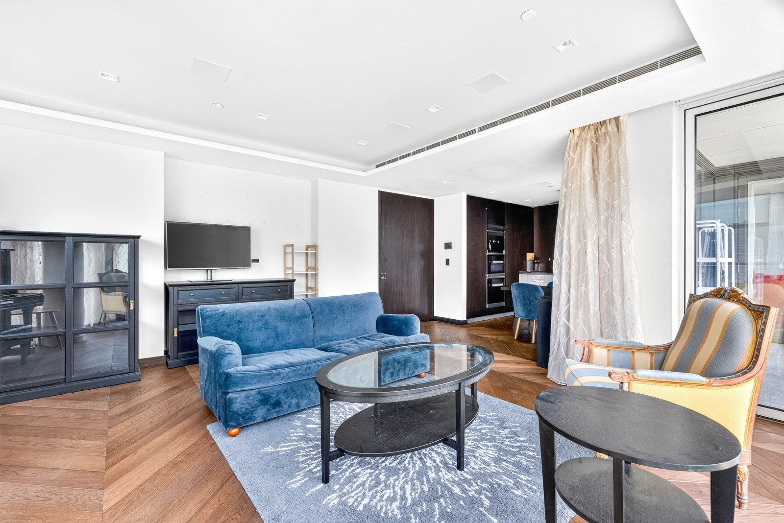 Flat Potters Fields in Greater London