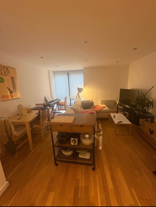 Room Fieldgate Street in Greater London