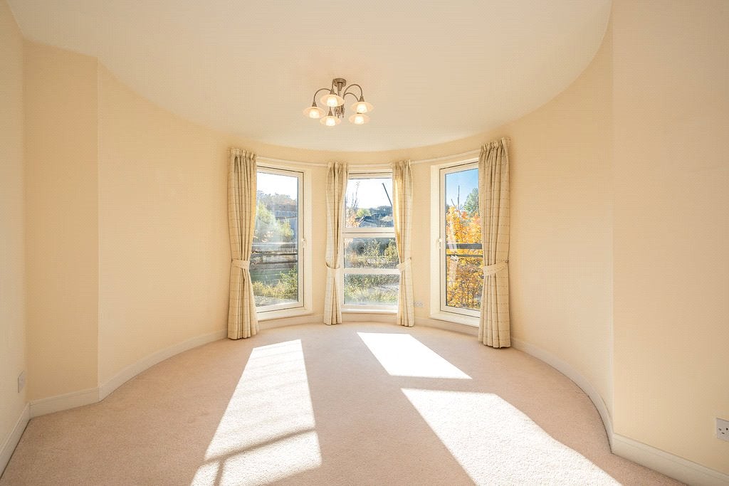 Flat Meggetland View in City of Edinburgh