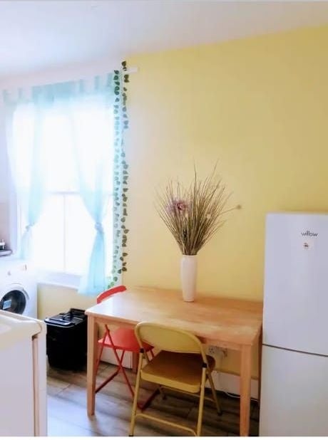 Room Marylands Road in City of Westminster