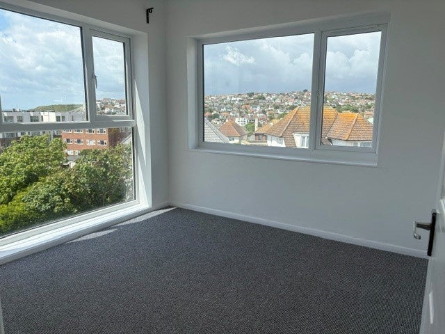 Flat Withyham Avenue in Brighton