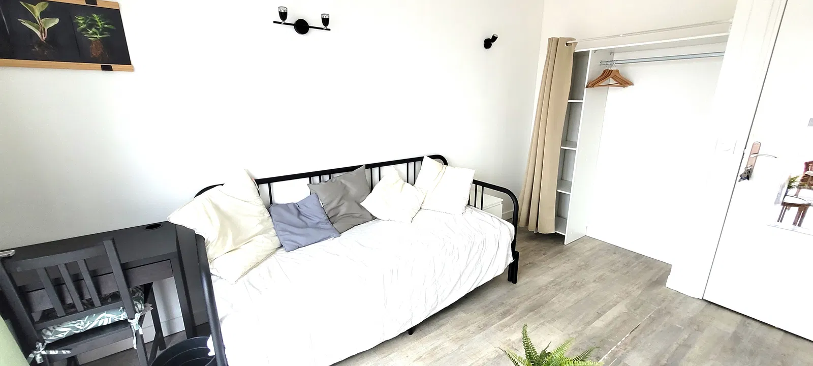 Room Rue Louise Michel in Mantes-la-Ville
