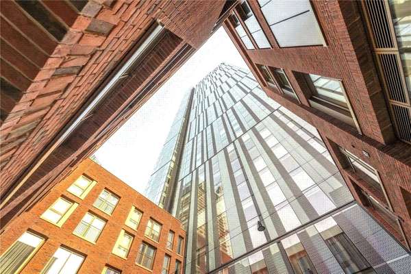 Flat Bankside Boulevard in Salford