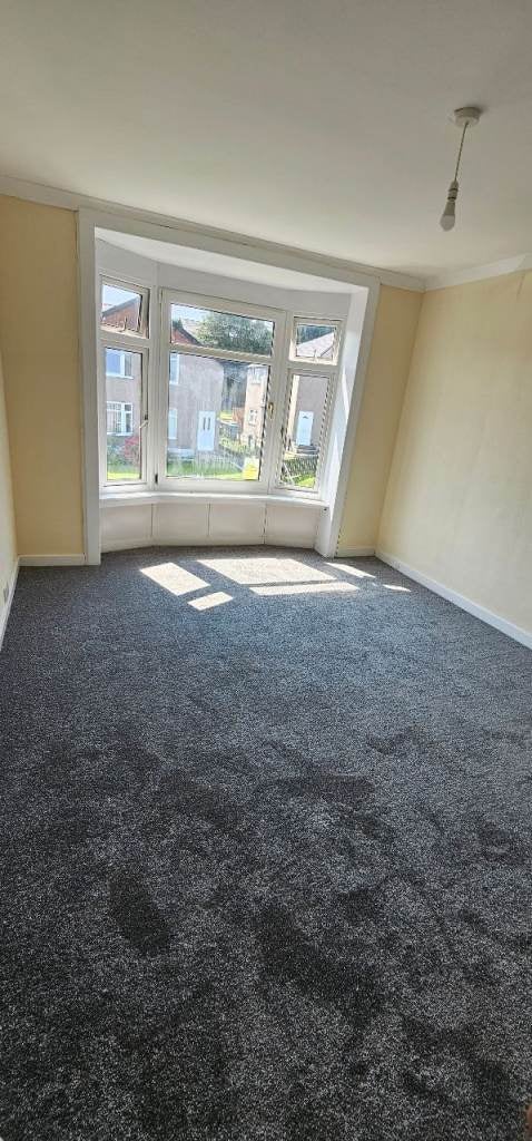 Flat Montford Avenue in Glasgow