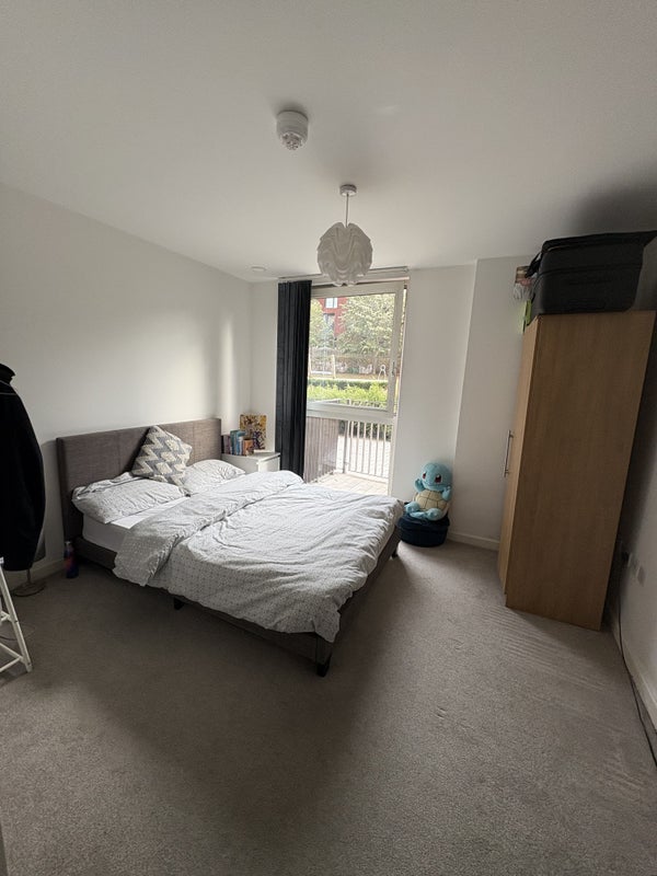 Room Naomi Street in Greater London