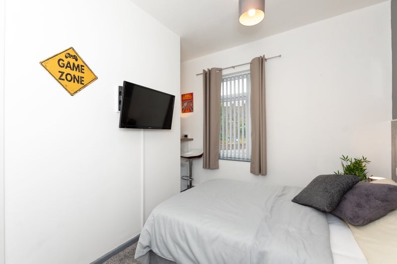 Room Volunteer Street in St Helens