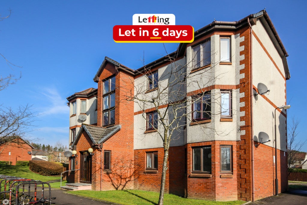 Flat Waverley Crescent in Livingston