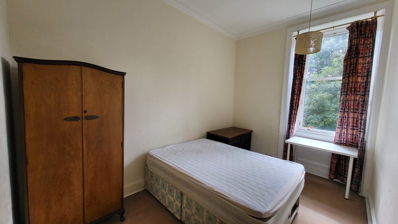 Room Warrender Park Road in City of Edinburgh