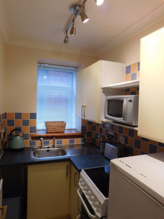 Flat Caroline Place in Aberdeen City