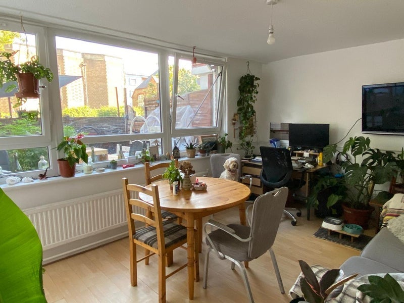 Room Eugenia Road in Greater London
