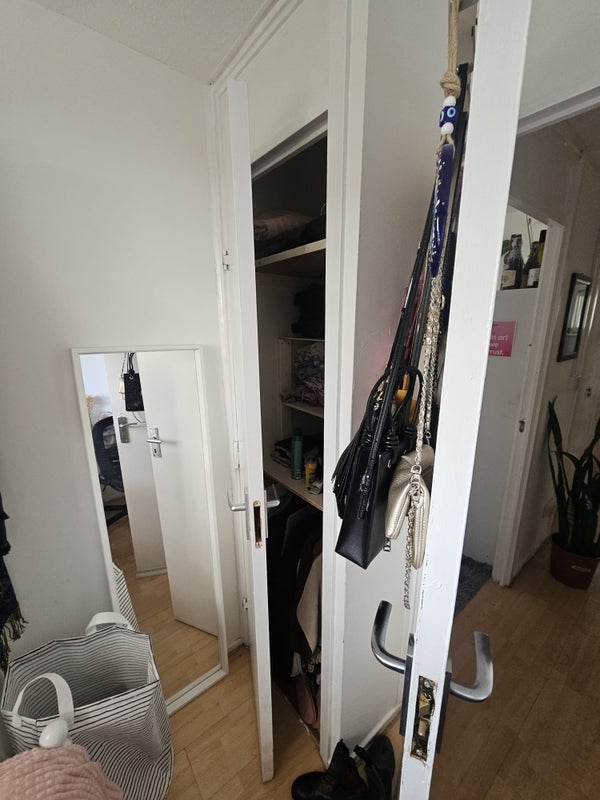 Room Eugenia Road in Greater London