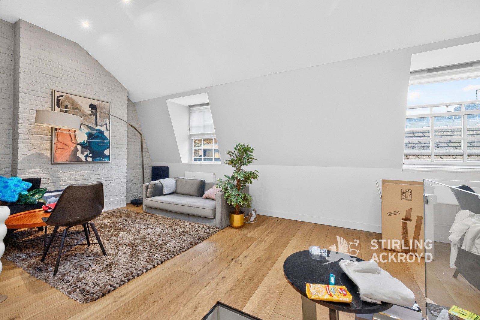 Flat Golden Square in City of Westminster