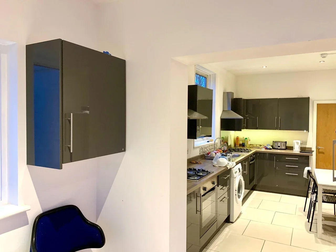 Room Normandy Avenue in Greater London