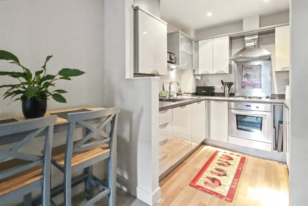 Flat Randalls Way in Mole Valley