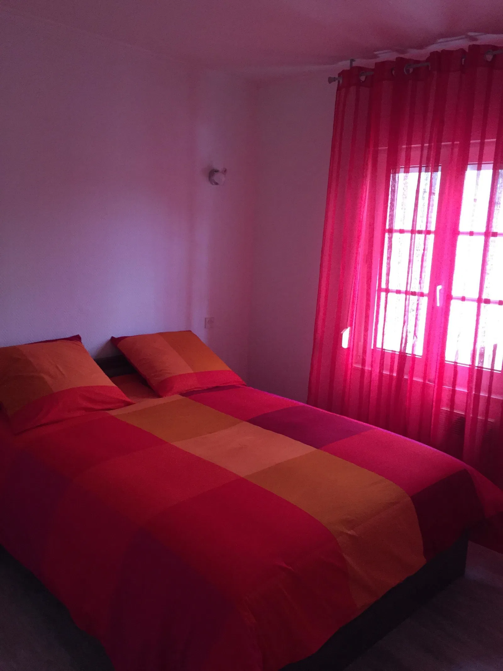 Room Rue des Grands Prés in La Roche-Morey