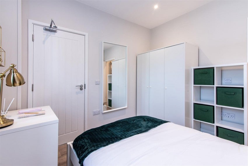 Room The Nook in Nottingham