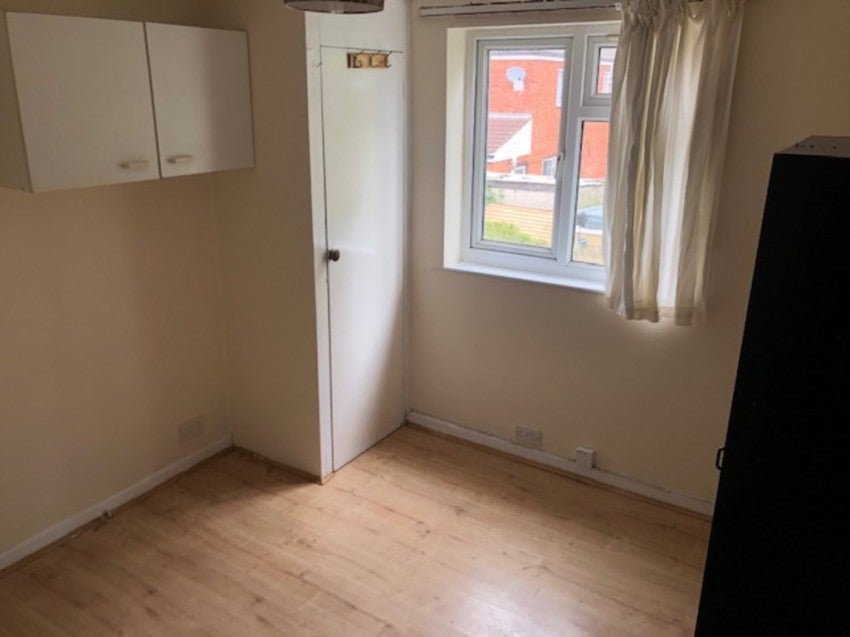 Flat Brintons Terrace in Southampton