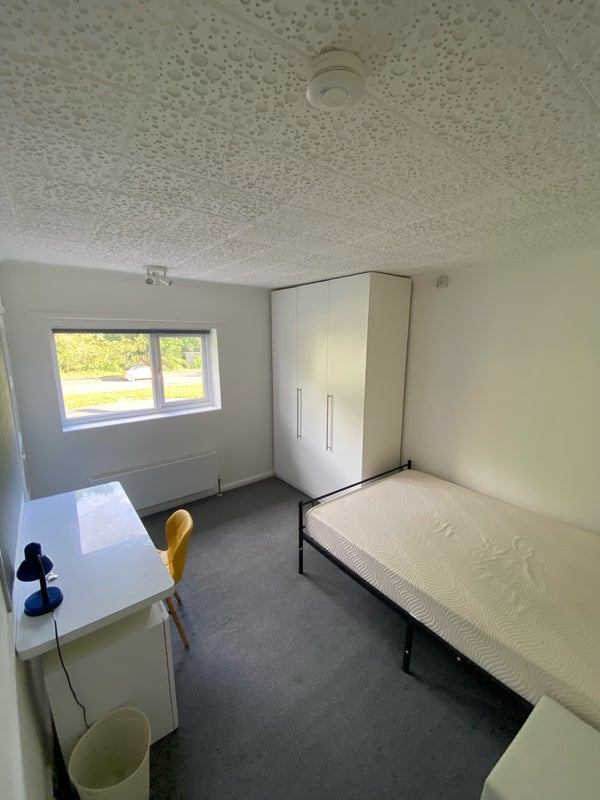 Room New Ashby Road in Charnwood
